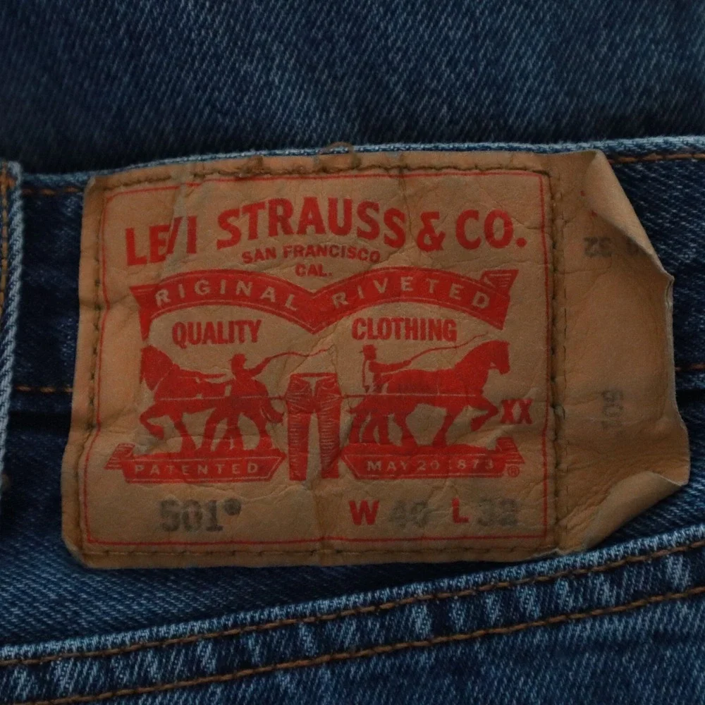 Levi's 501 Jeans Mens 40x32 Original Fit Button Fly 5-Pocket Cotton‎ Denim Blue